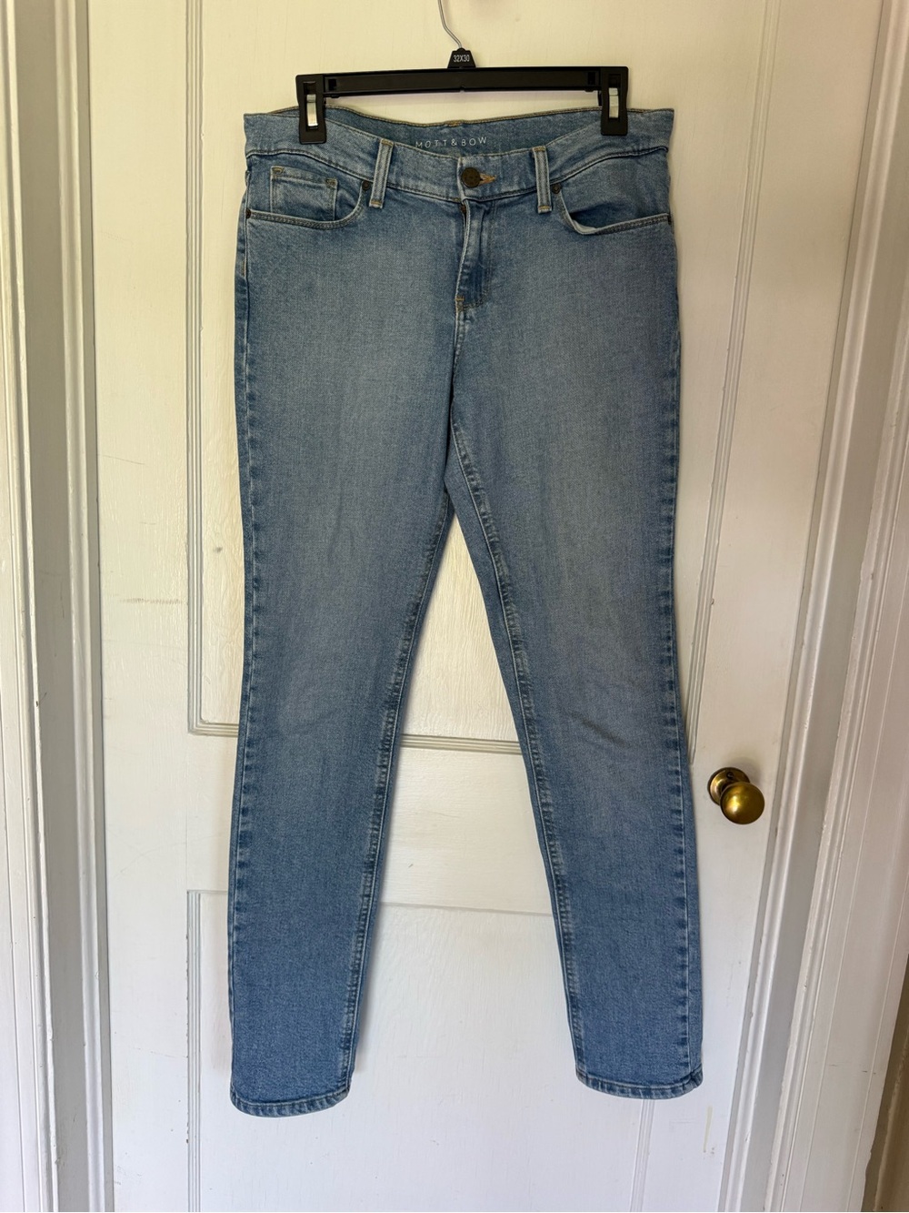 Mott & Bow “Boyfriend” Light Wash Women’s Jeans - Classic Slim Fit
